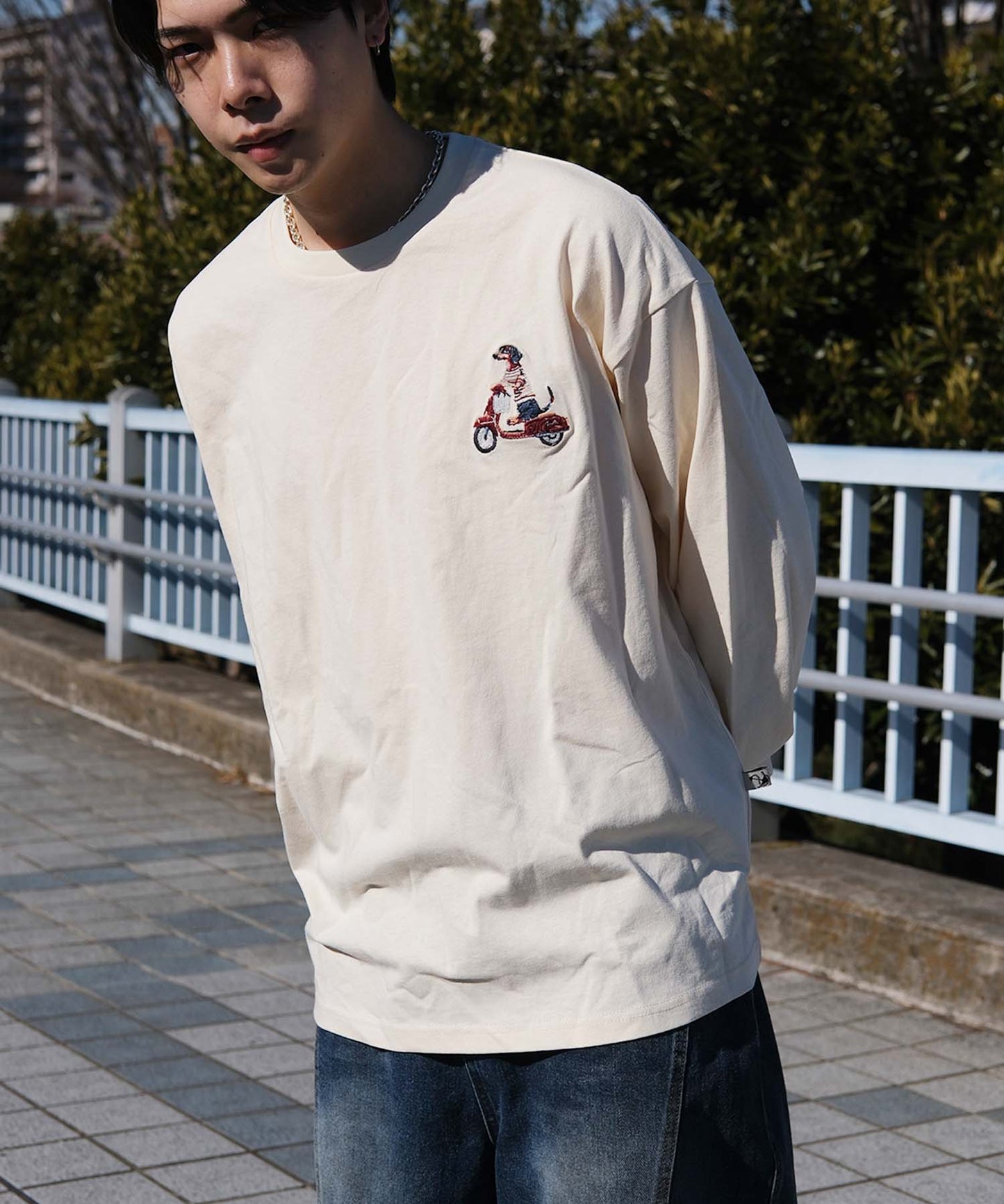 HOOK -original- DOGワンポイント刺繍ロンTEE