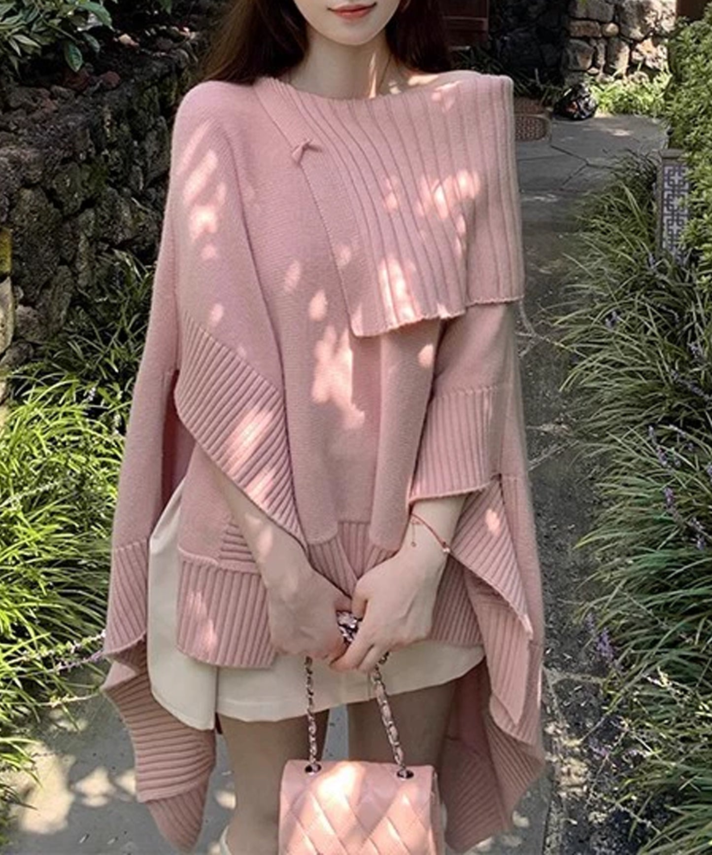 【Jasmine】アシンメトリーケープデザインニット