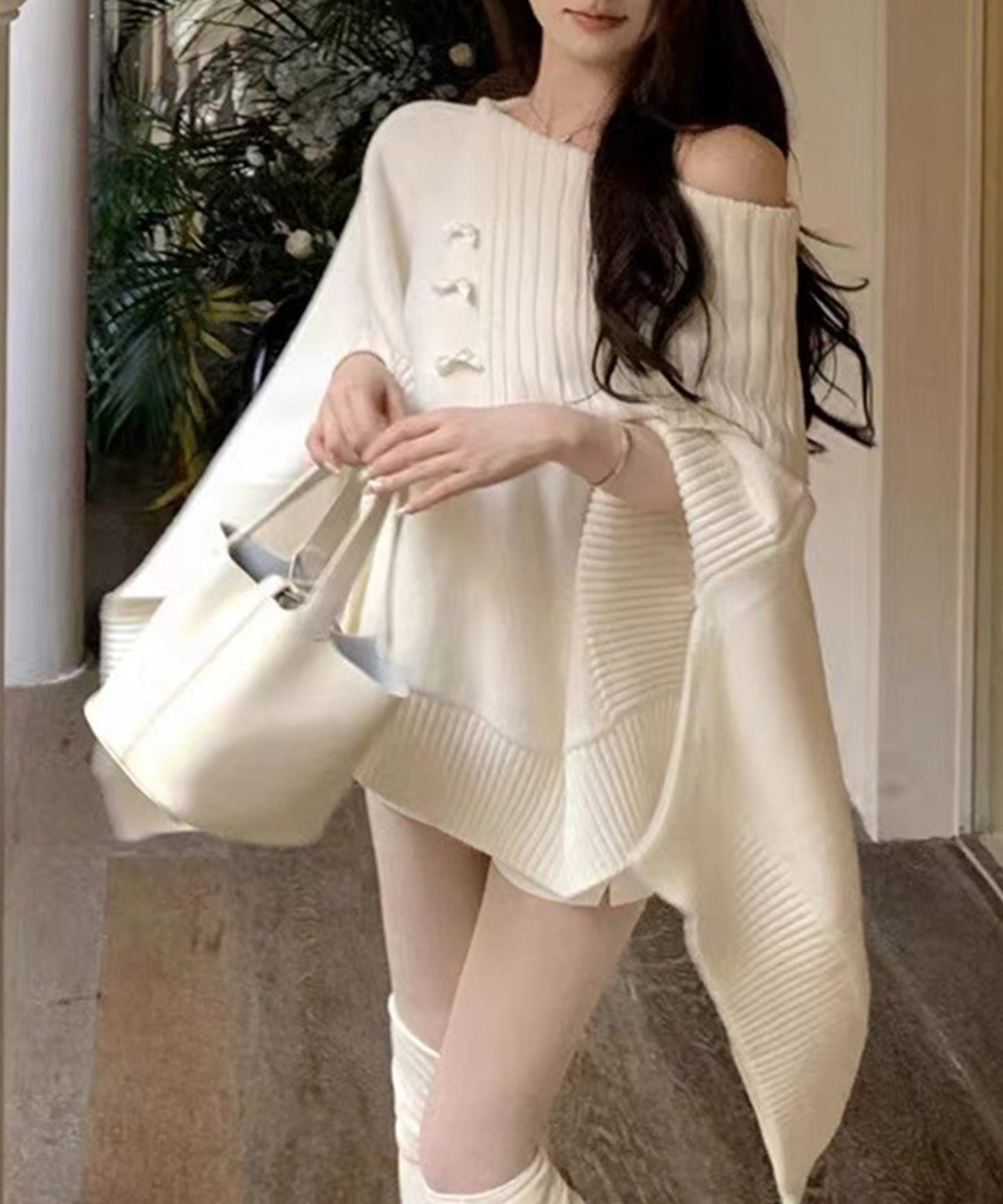 【Jasmine】アシンメトリーケープデザインニット