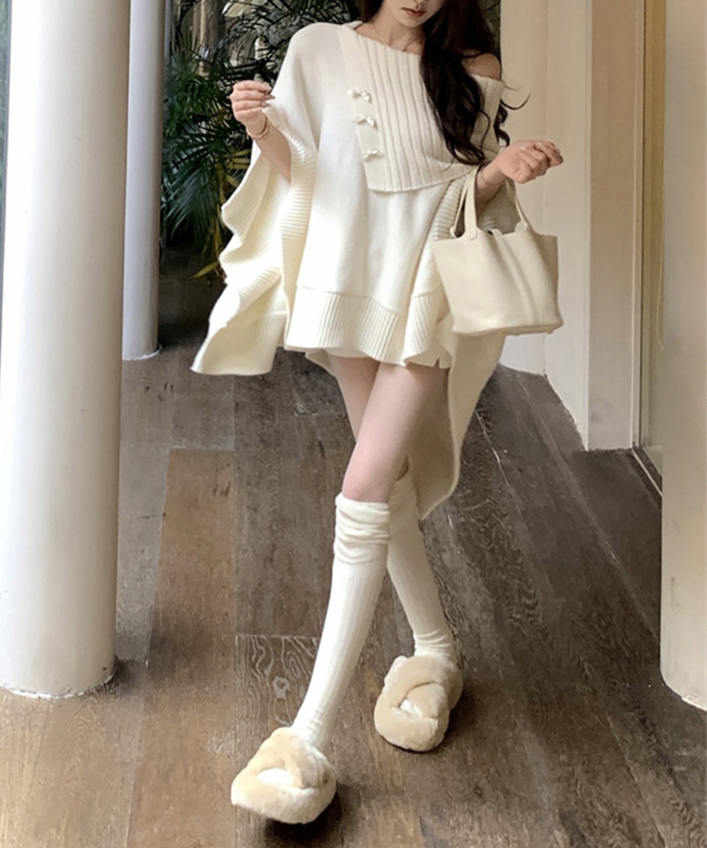 【Jasmine】アシンメトリーケープデザインニット