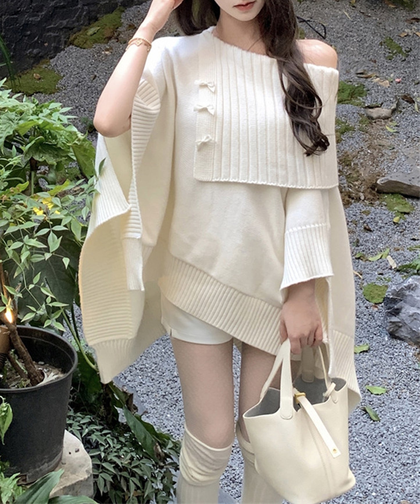 【Jasmine】アシンメトリーケープデザインニット