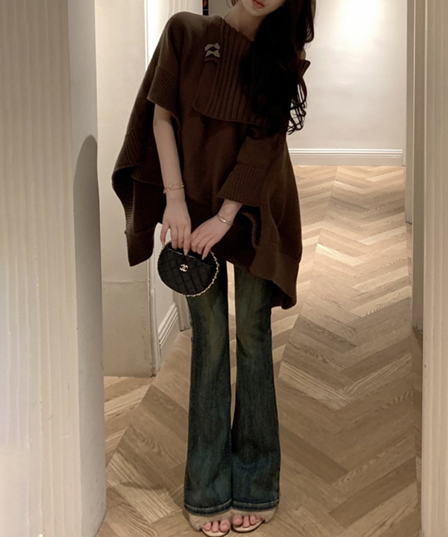 【Jasmine】アシンメトリーケープデザインニット