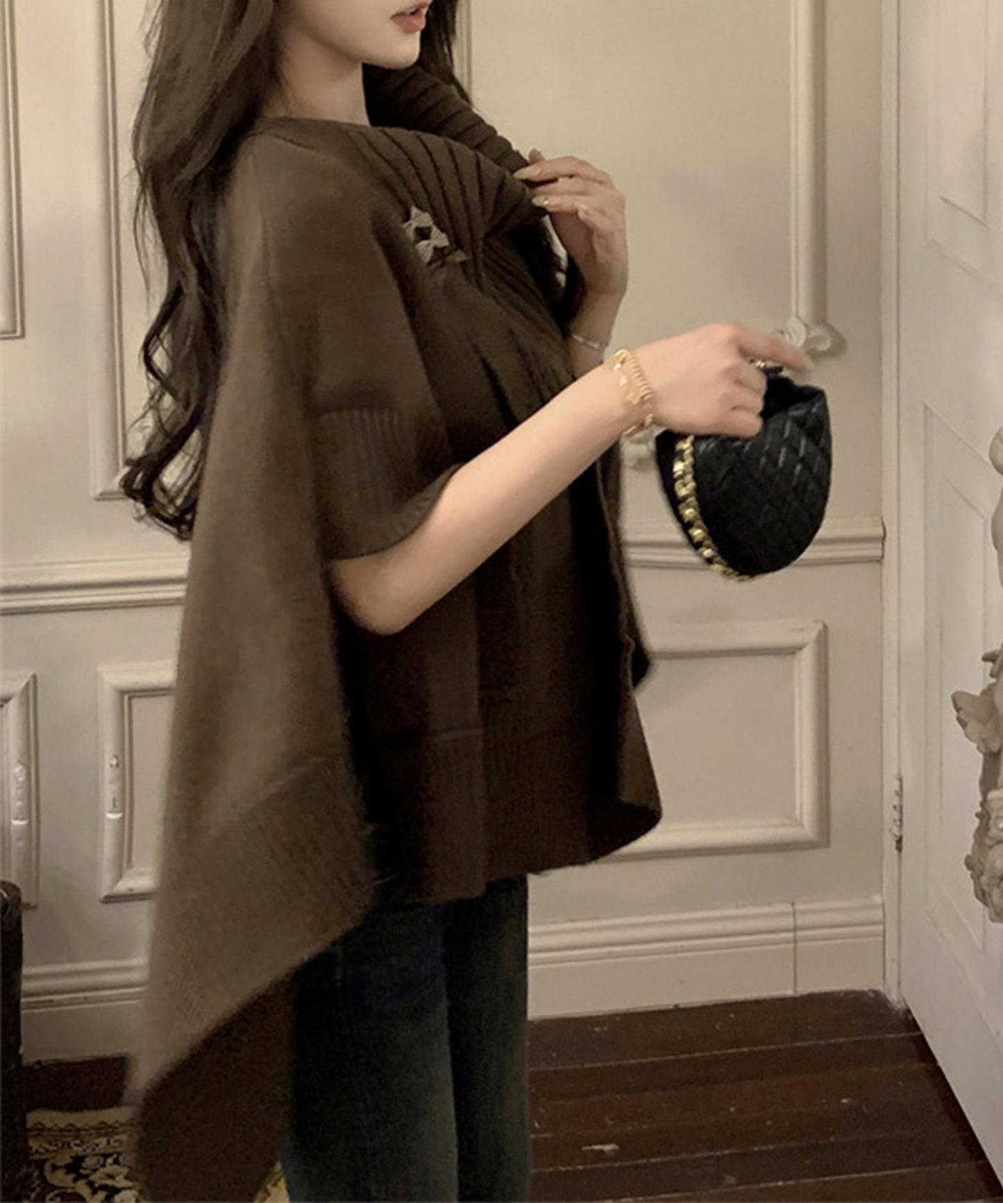 【Jasmine】アシンメトリーケープデザインニット
