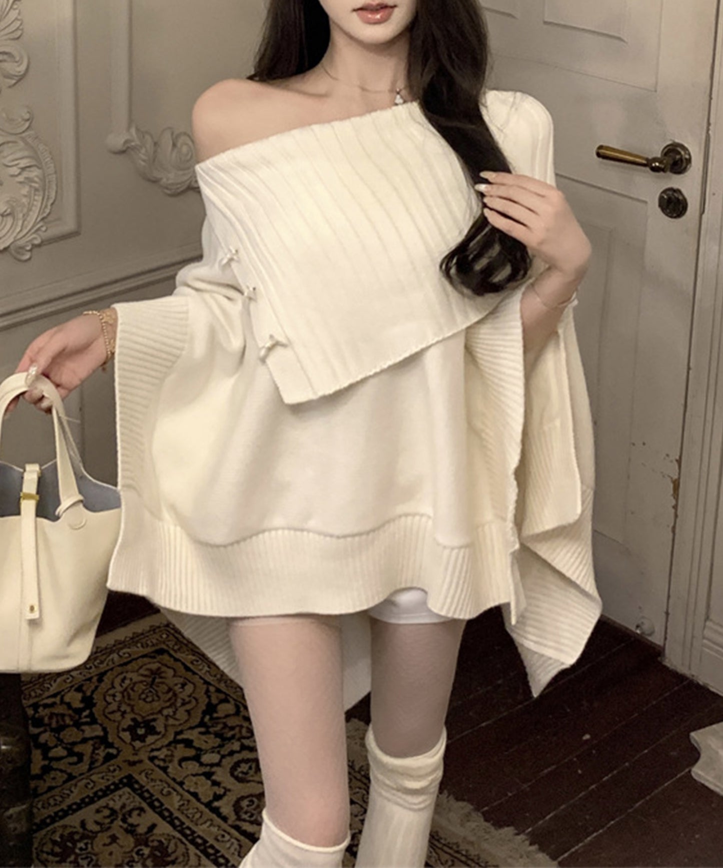 【Jasmine】アシンメトリーケープデザインニット