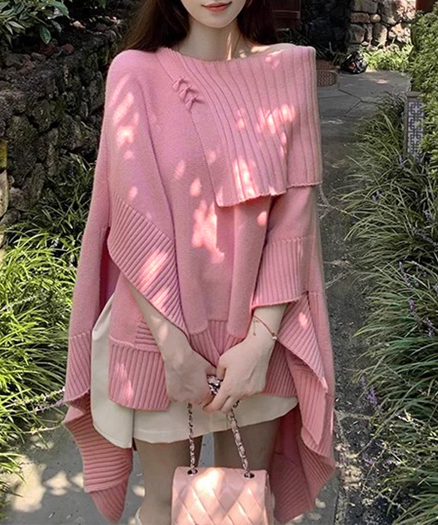【Jasmine】アシンメトリーケープデザインニット