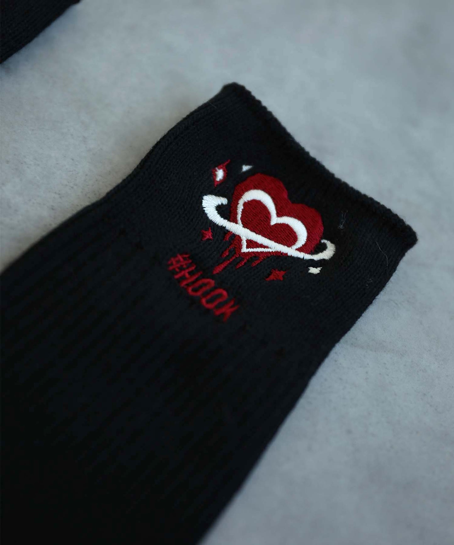 HOOK -original- メルティハート刺繍リブハイソックス