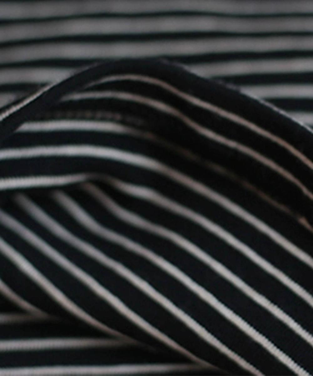 ボーダーデザインフリルタートルネックトップス