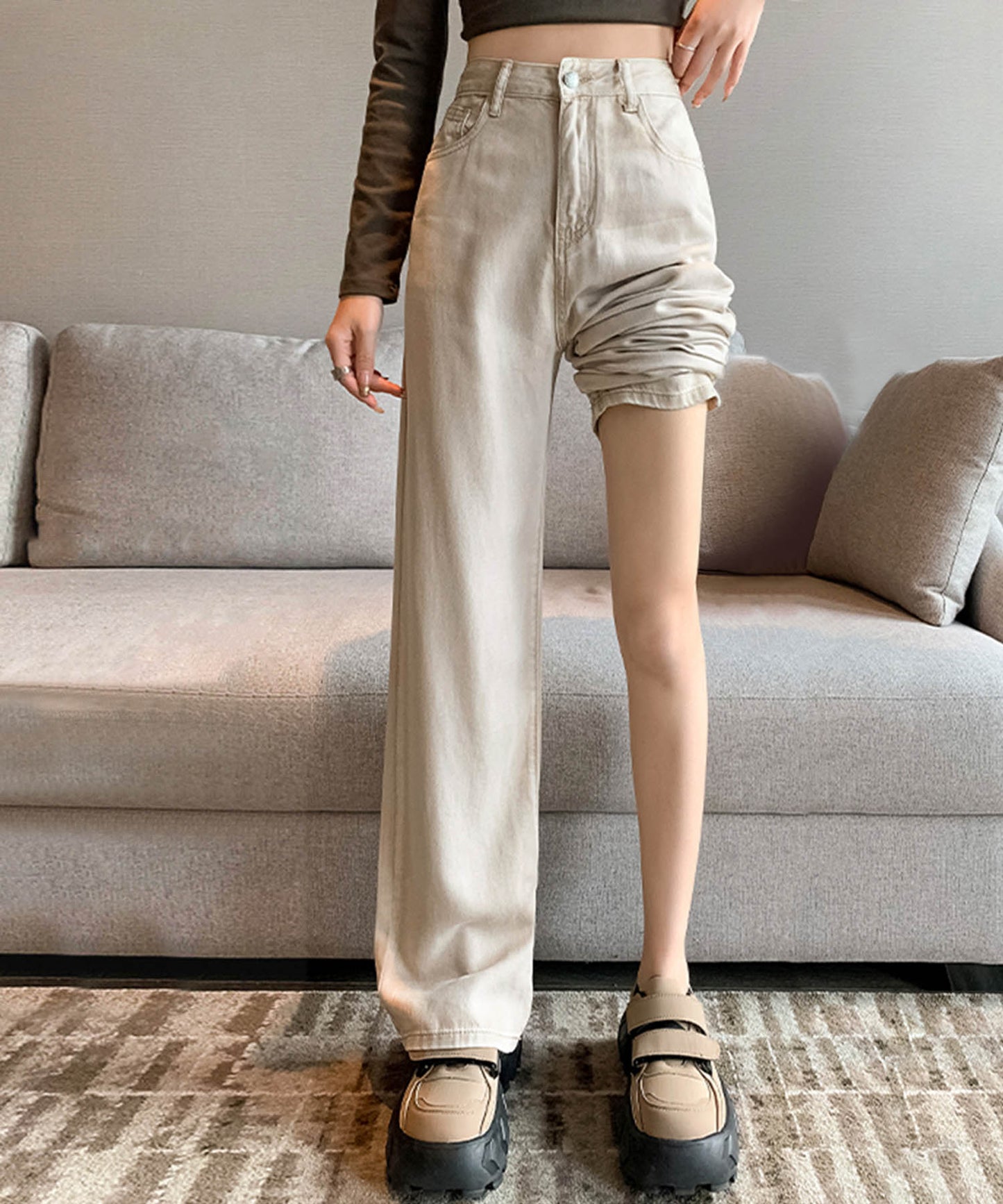 ルーズシルエット・ハイウエストワイドデニムパンツ