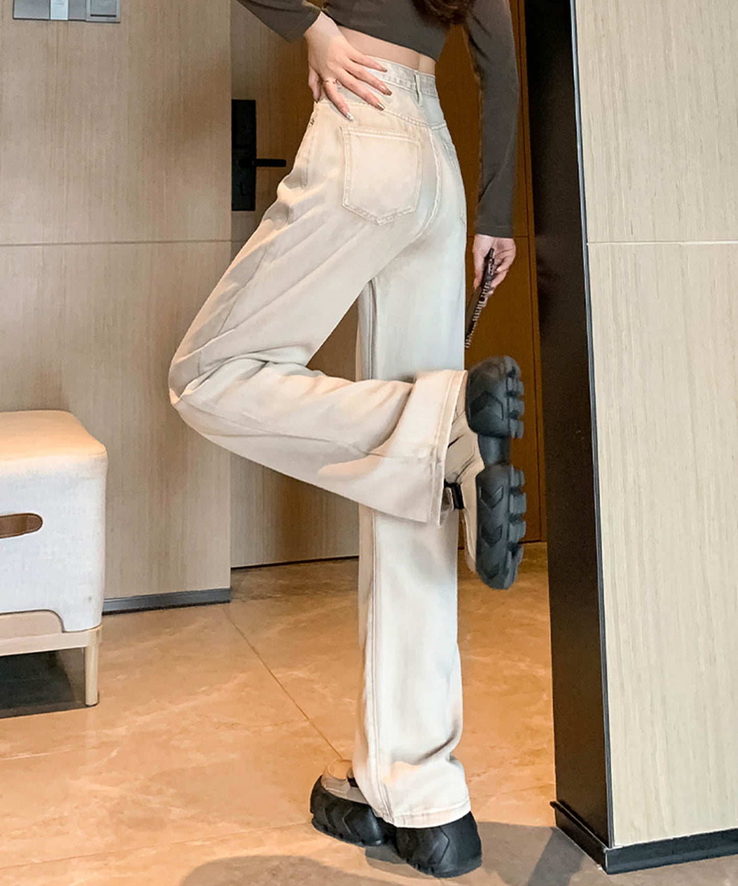 ルーズシルエット・ハイウエストワイドデニムパンツ