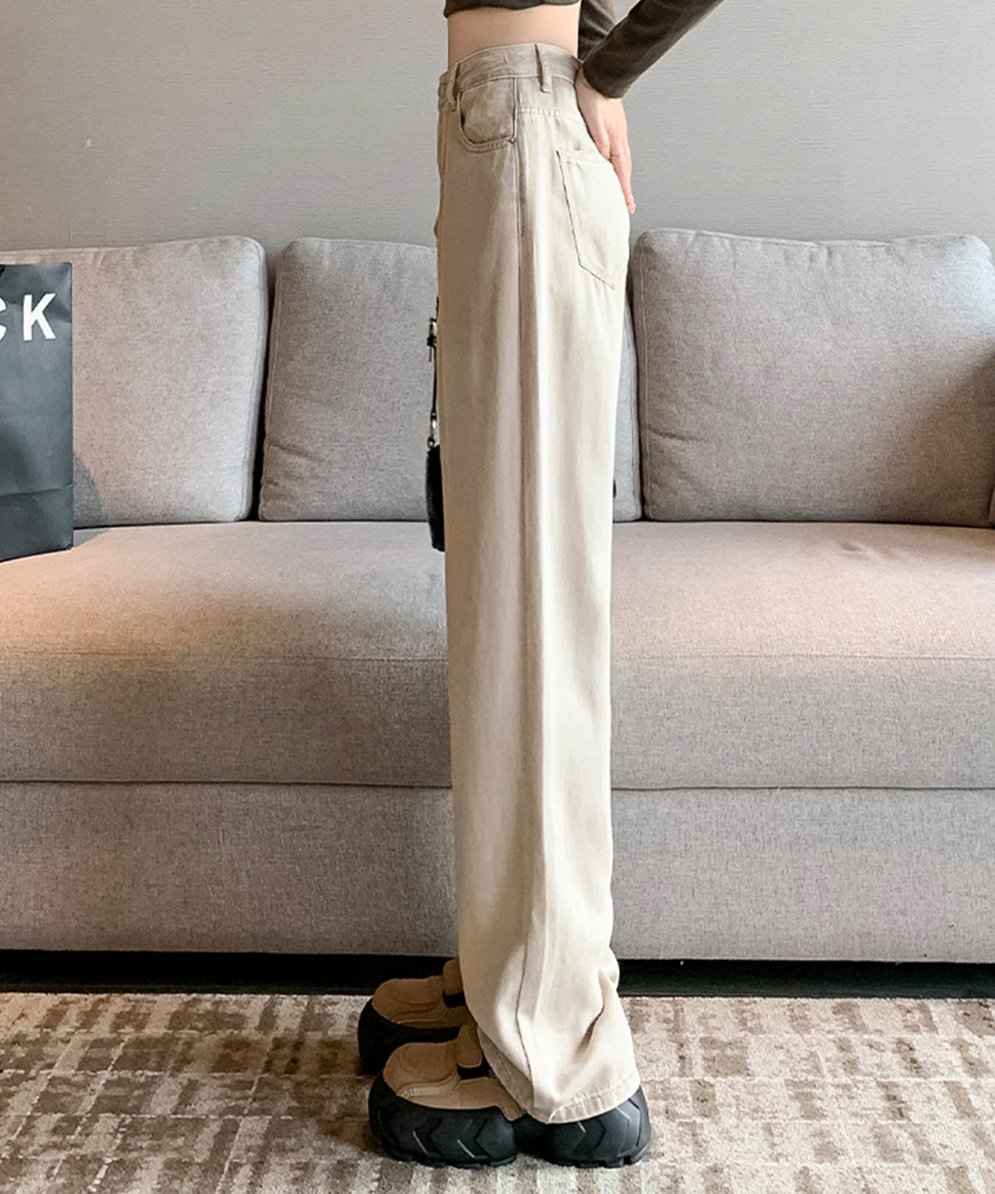 ルーズシルエット・ハイウエストワイドデニムパンツ