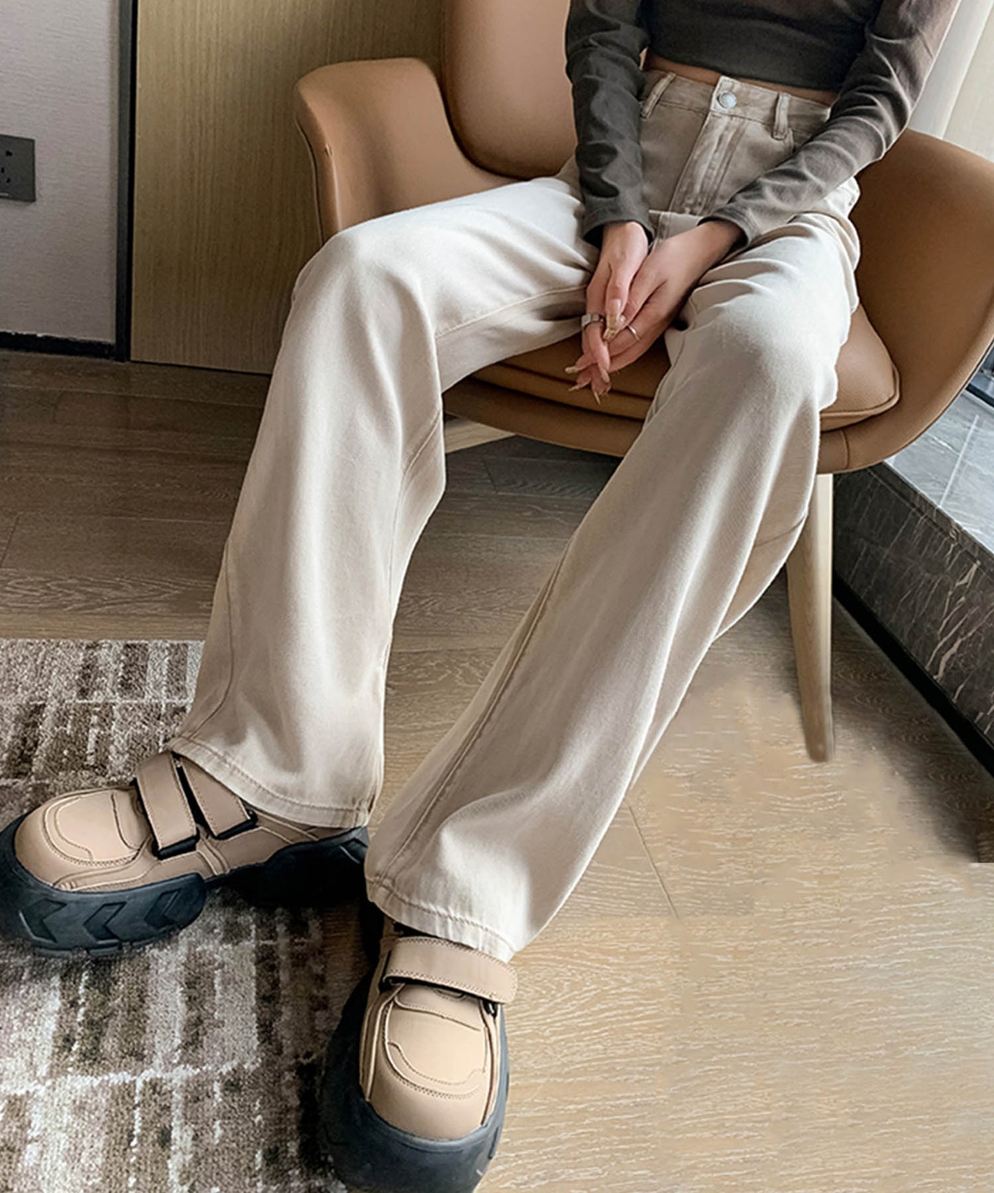 ルーズシルエット・ハイウエストワイドデニムパンツ