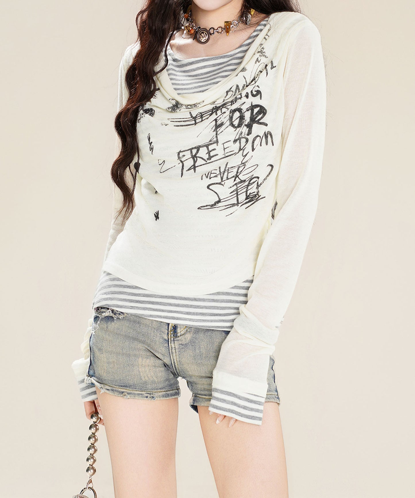 レイヤード風グラフィックロングTシャツ