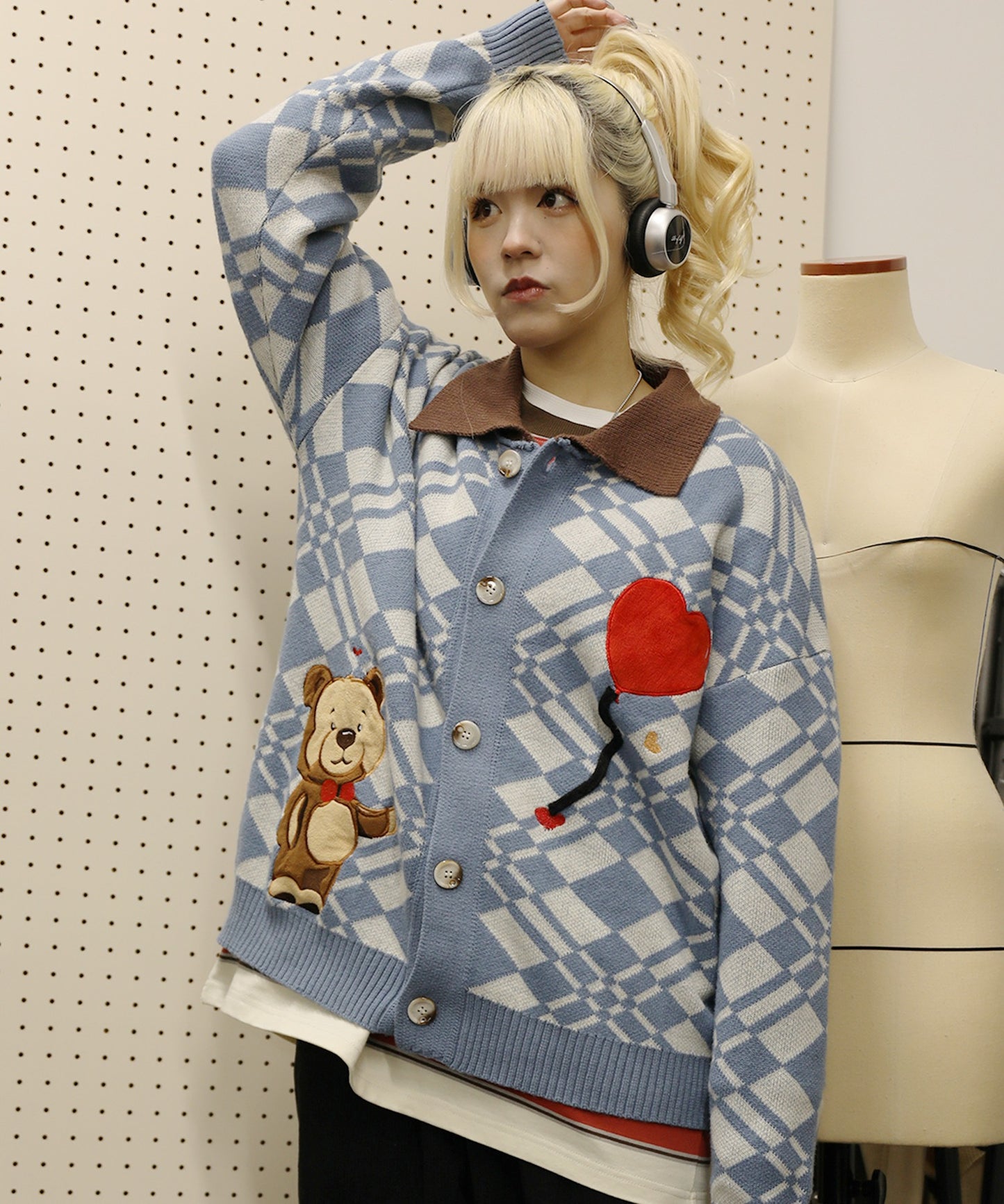 HOOK -original- ハート風船を飛ばしたクマちゃん刺繍カーディガン