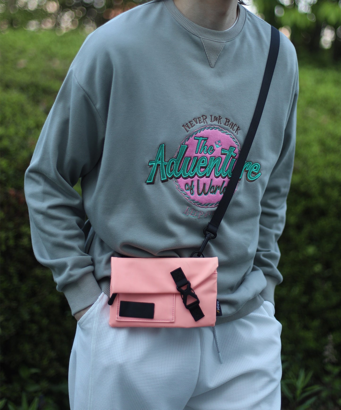 【HOOK -original-】 定番総刺繍ポップ風スウェット