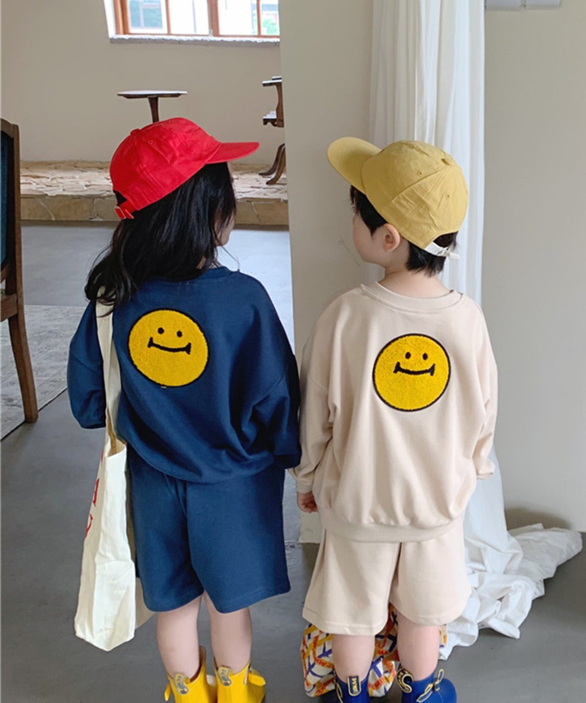 【aimoha-KIDS-】韓国子供服 スマイルプリントスウェットショーツ2点セットアップ