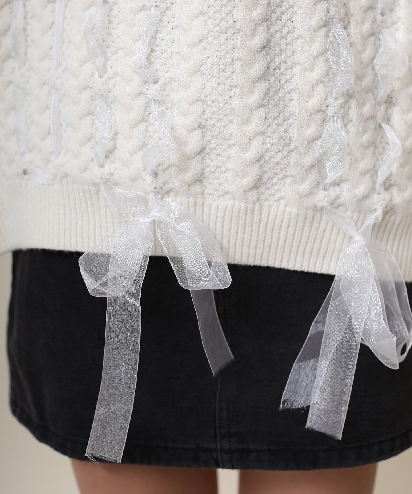 【HOOK】for girls ケーブル編みリボン通しデザインニット