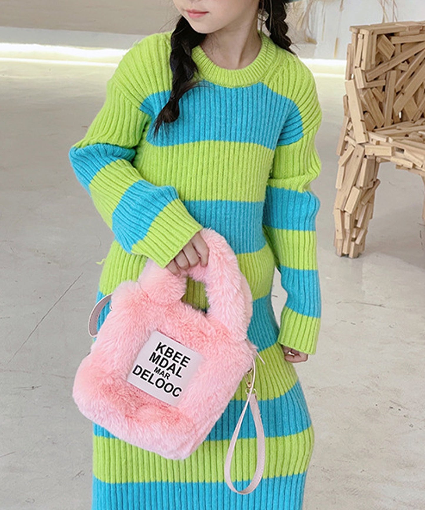 【aimoha-KIDS-】韓国子供服 フェイクファー2WAYショルダーバッグ