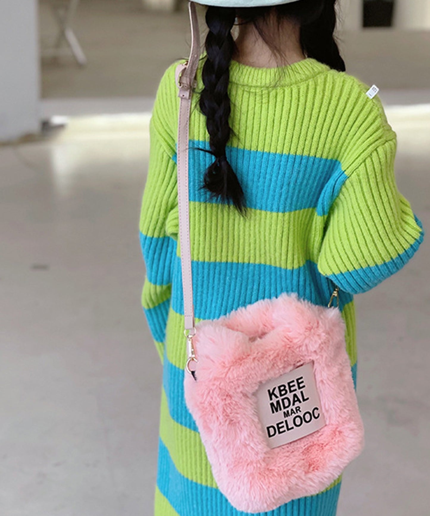 【aimoha-KIDS-】韓国子供服 フェイクファー2WAYショルダーバッグ