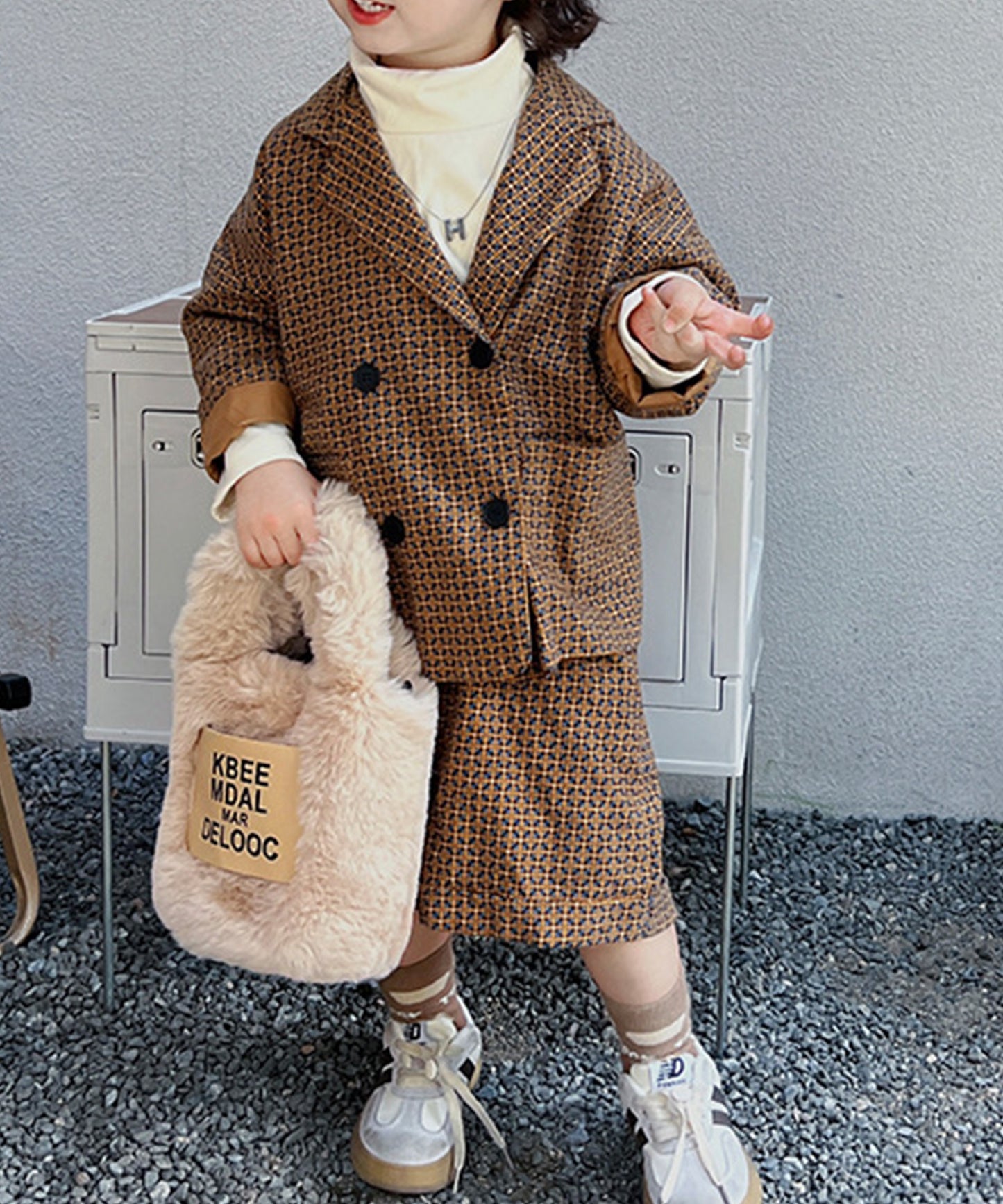 【aimoha-KIDS-】韓国子供服 フェイクファー2WAYショルダーバッグ