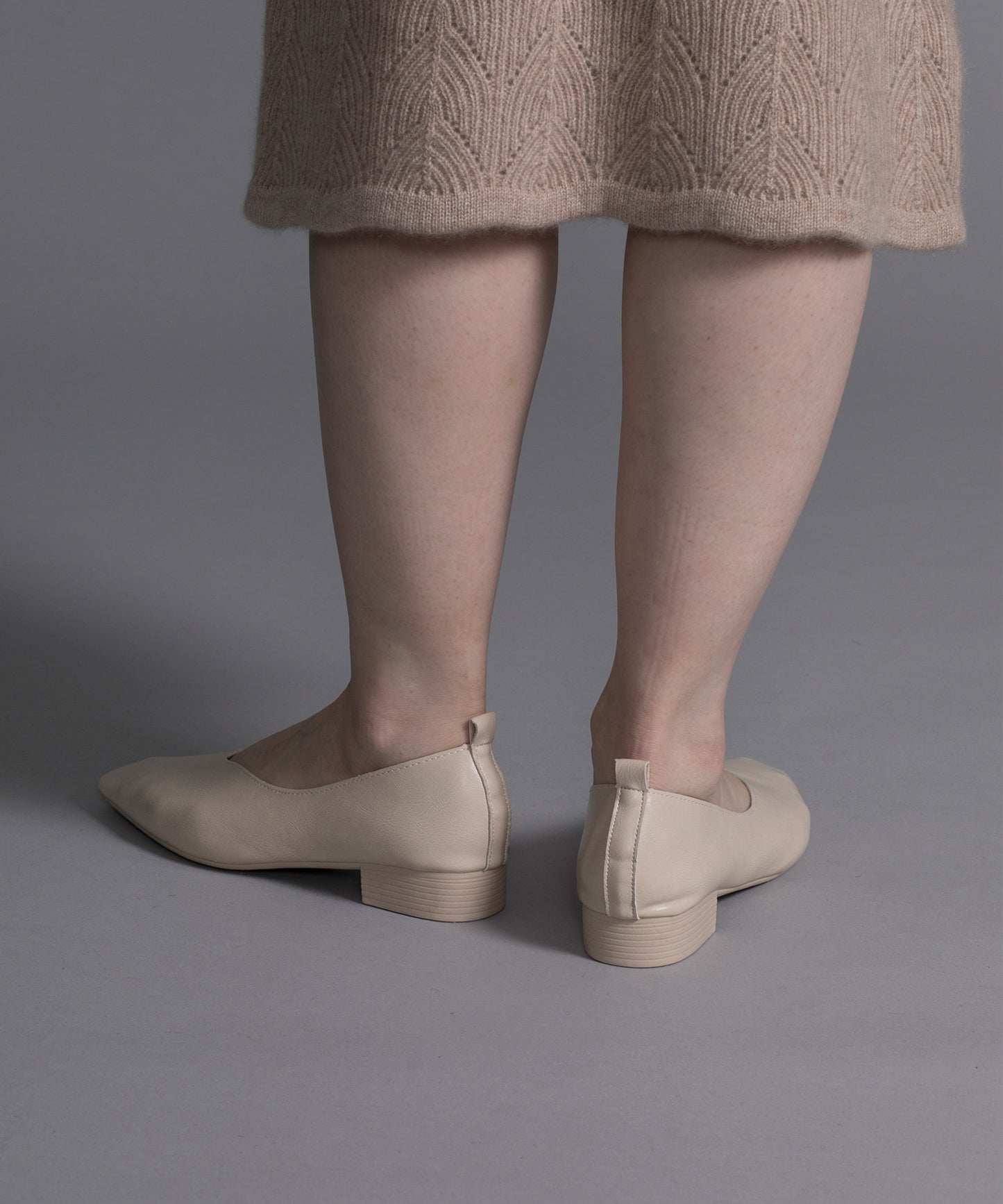 【shoes365】V型 ローヒール スクエアトゥパンプス