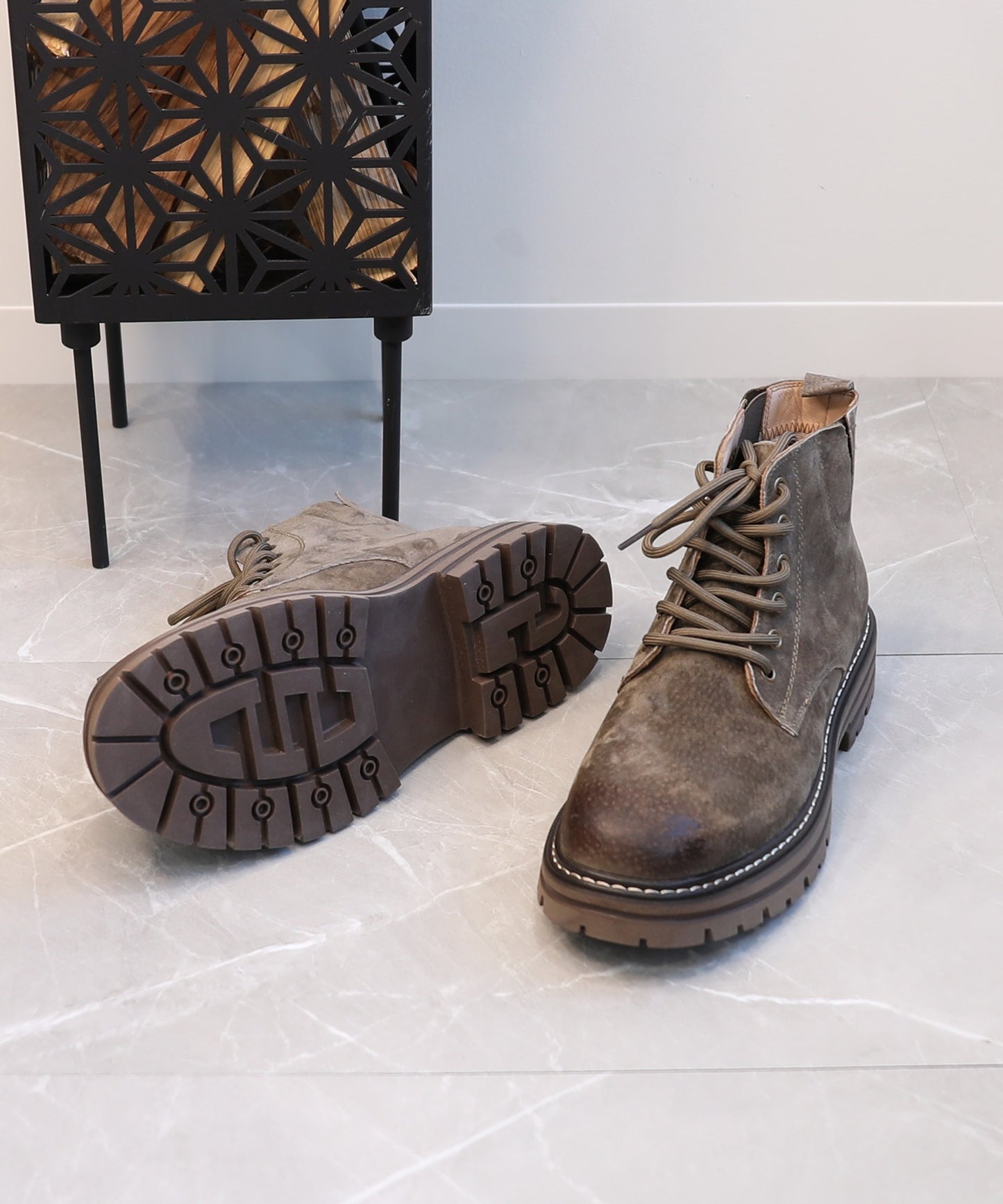 【shoes365】砂漠仕様ワークショートブーツ