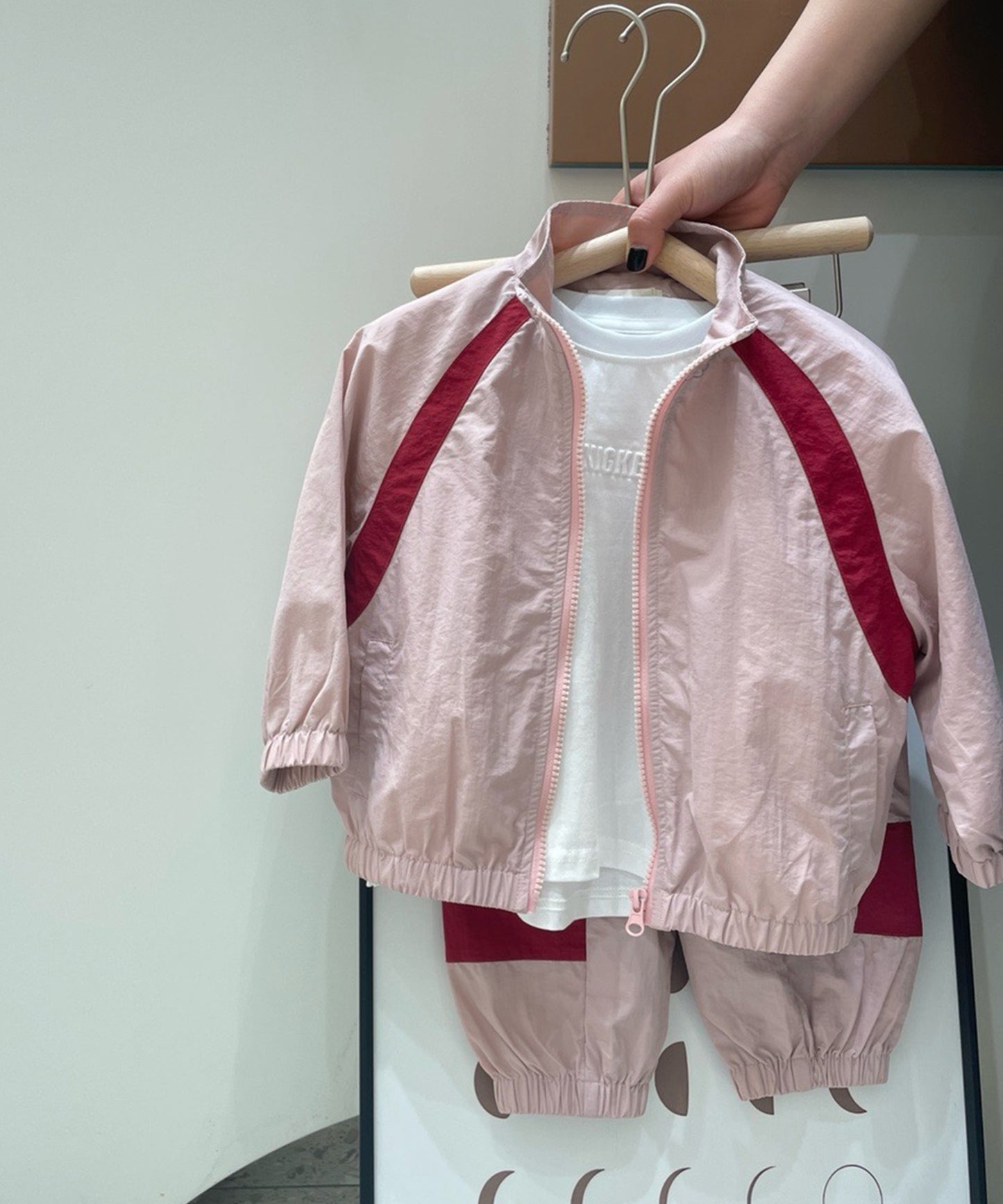 【aimoha-KIDS-】子供服 スポーツ風ジャケットセットアップ