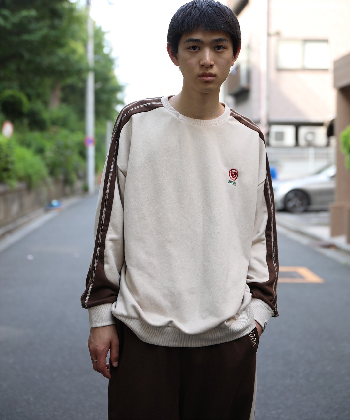 【HOOK -original-】配色ワンポイント刺繍飾りステッチサイドラインスウェット セットアップ可能