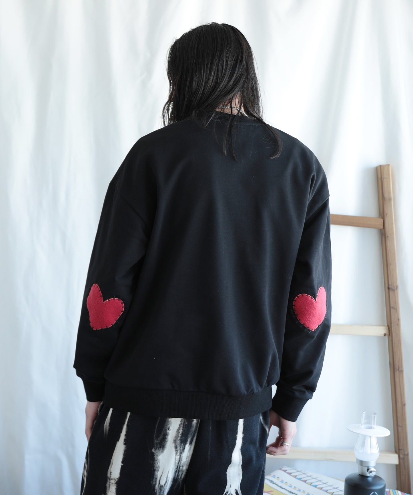 【HOOK -original- 】ハート肘パッチ刺繍スウェット