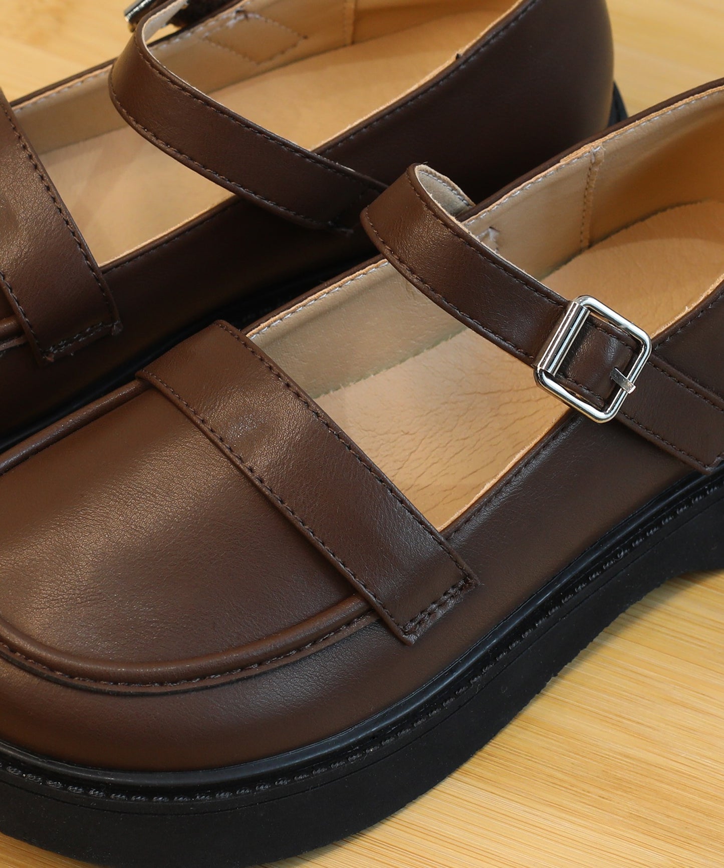 【shoes365】バックル止め 柔らかいローファー