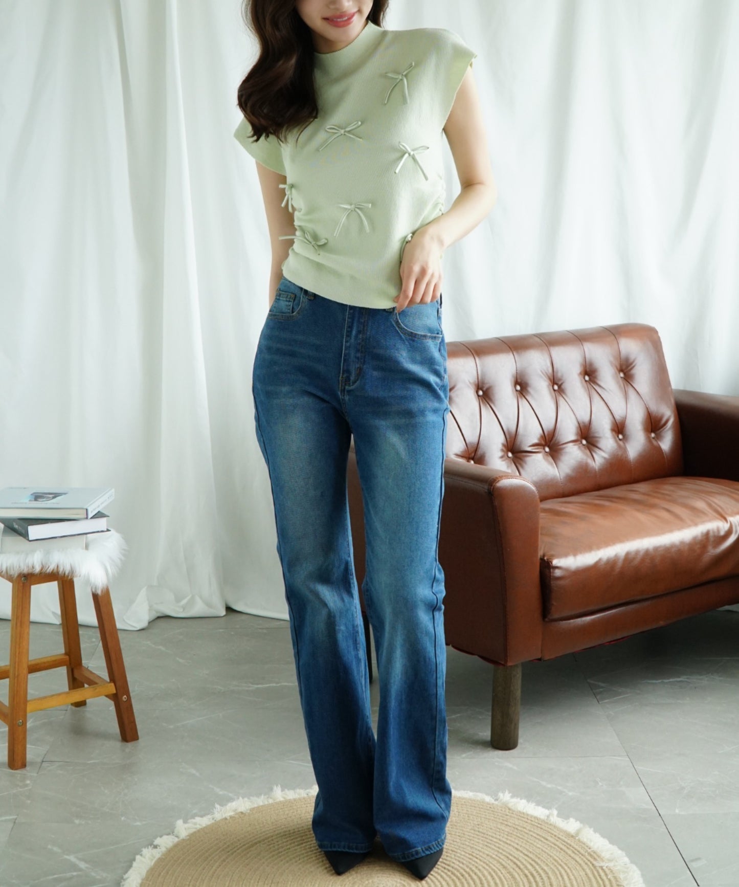 【Jasmine】フラワー刺しゅうフレアハイウエストデニムパンツ
