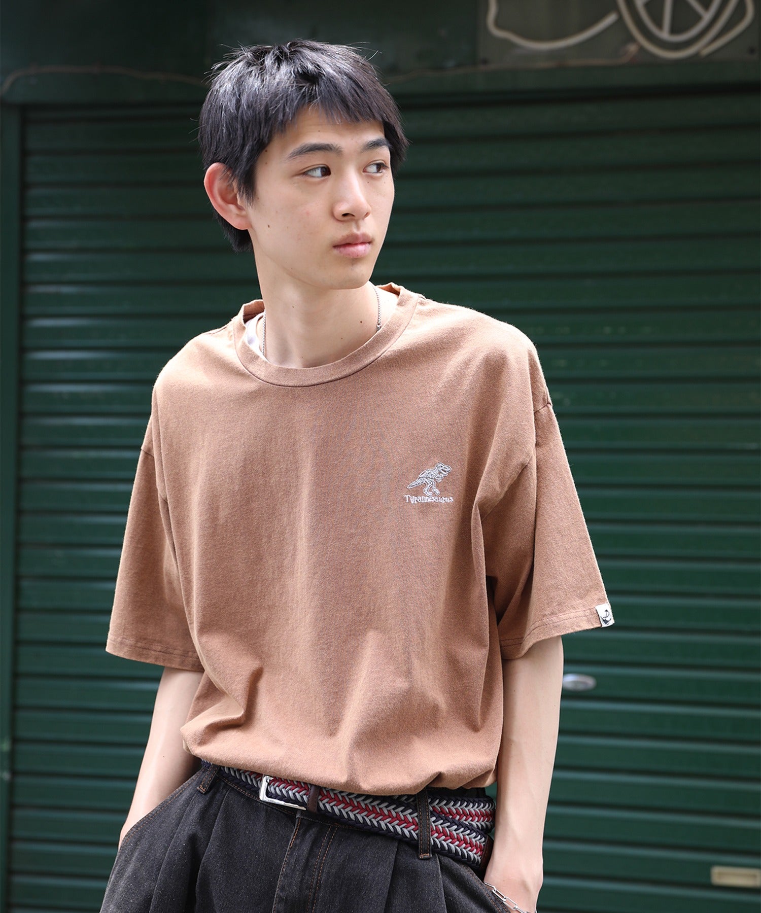 【HOOK -original- 】恐竜刺繍ウォッシュ半袖TEE