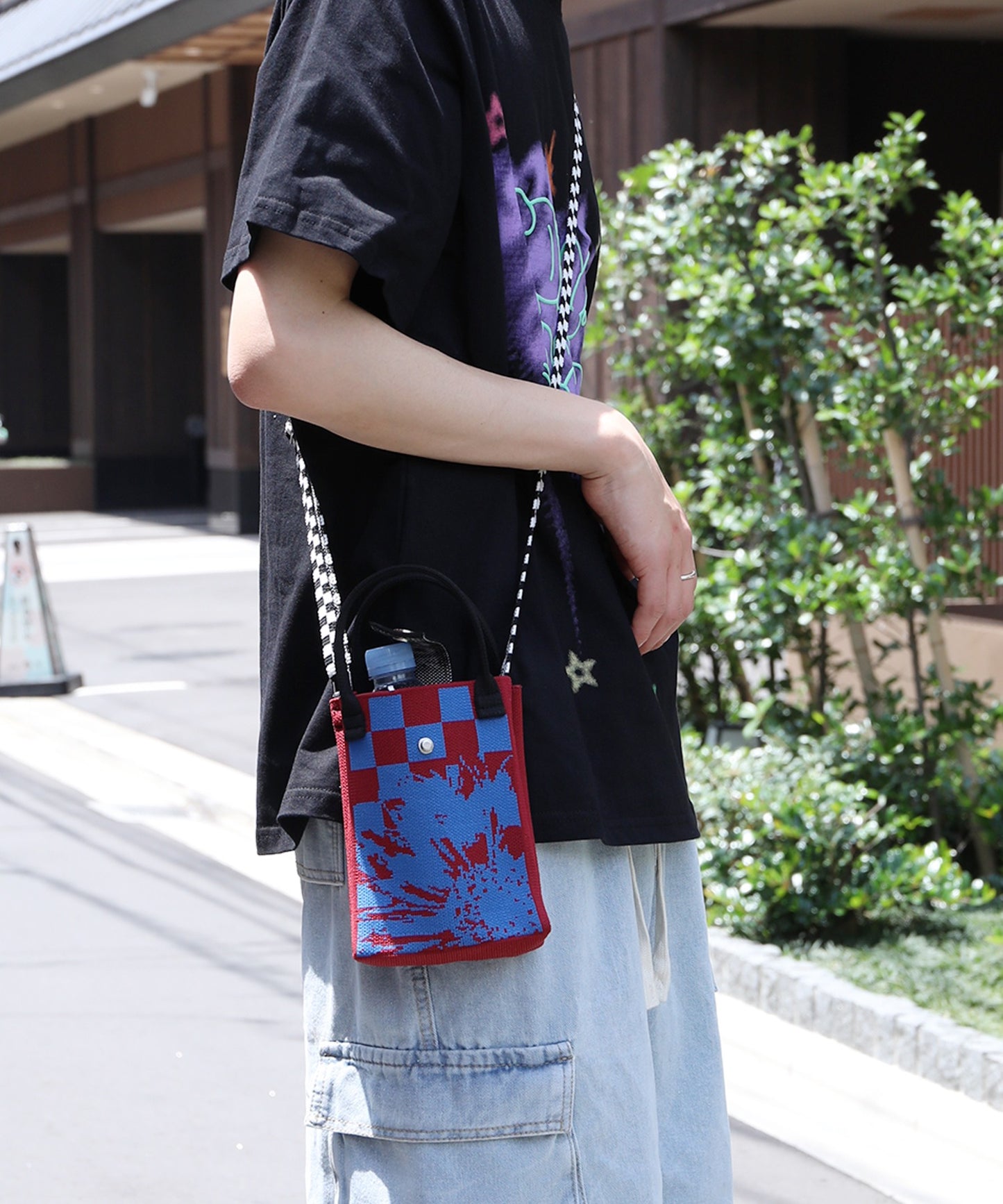 【HOOK -original-】ポップマーガレット総柄ミニショルダーバッグスマホバッグ