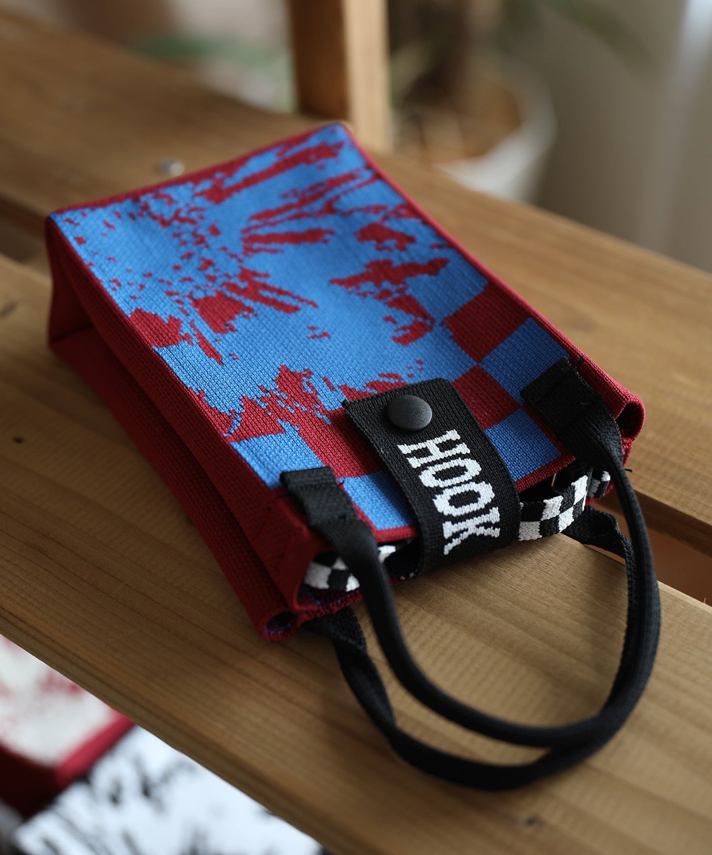 【HOOK -original-】ポップマーガレット総柄ミニショルダーバッグスマホバッグ