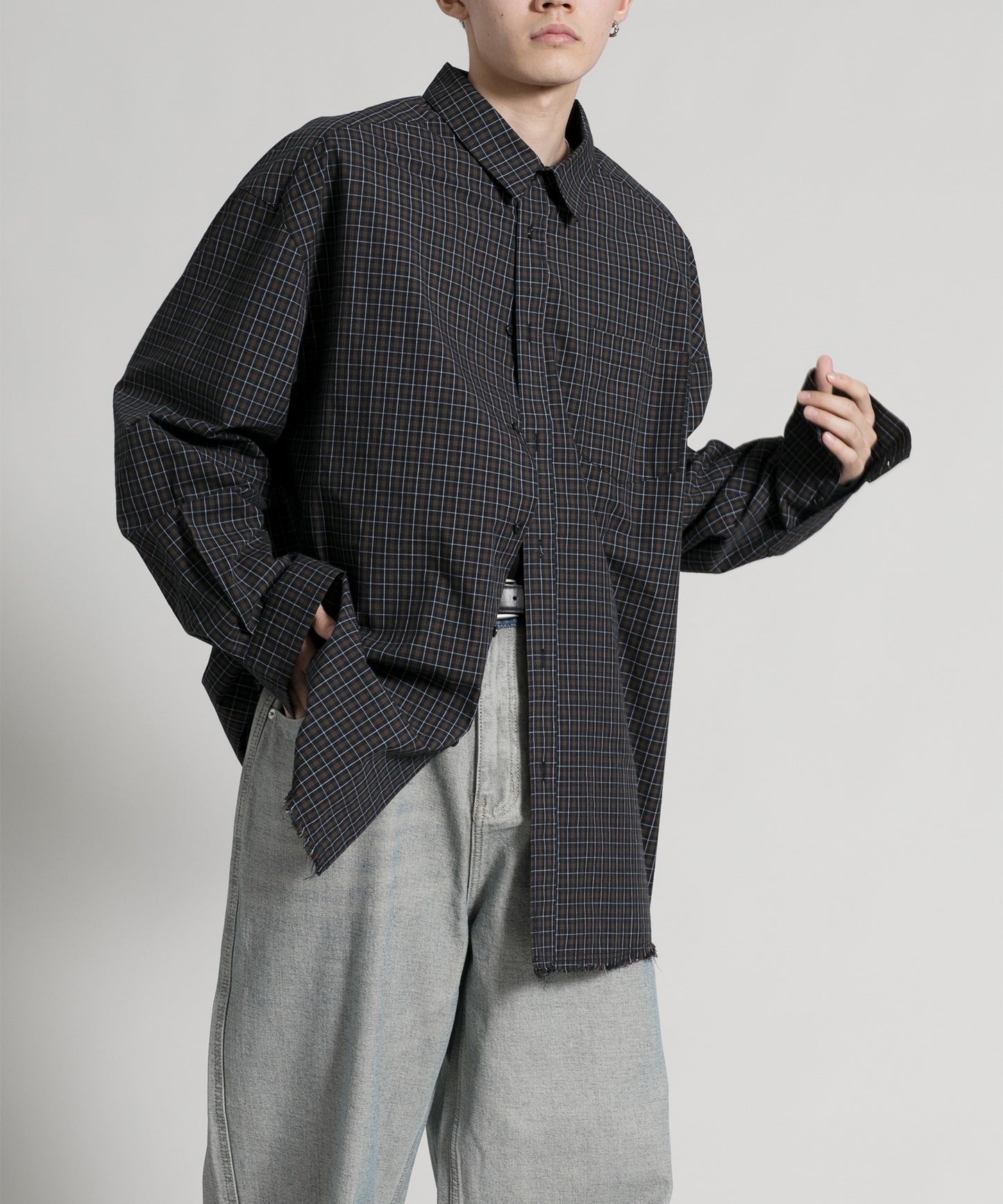 【aimoha neo】Distressed Vintage Checkered Oversized Shirt