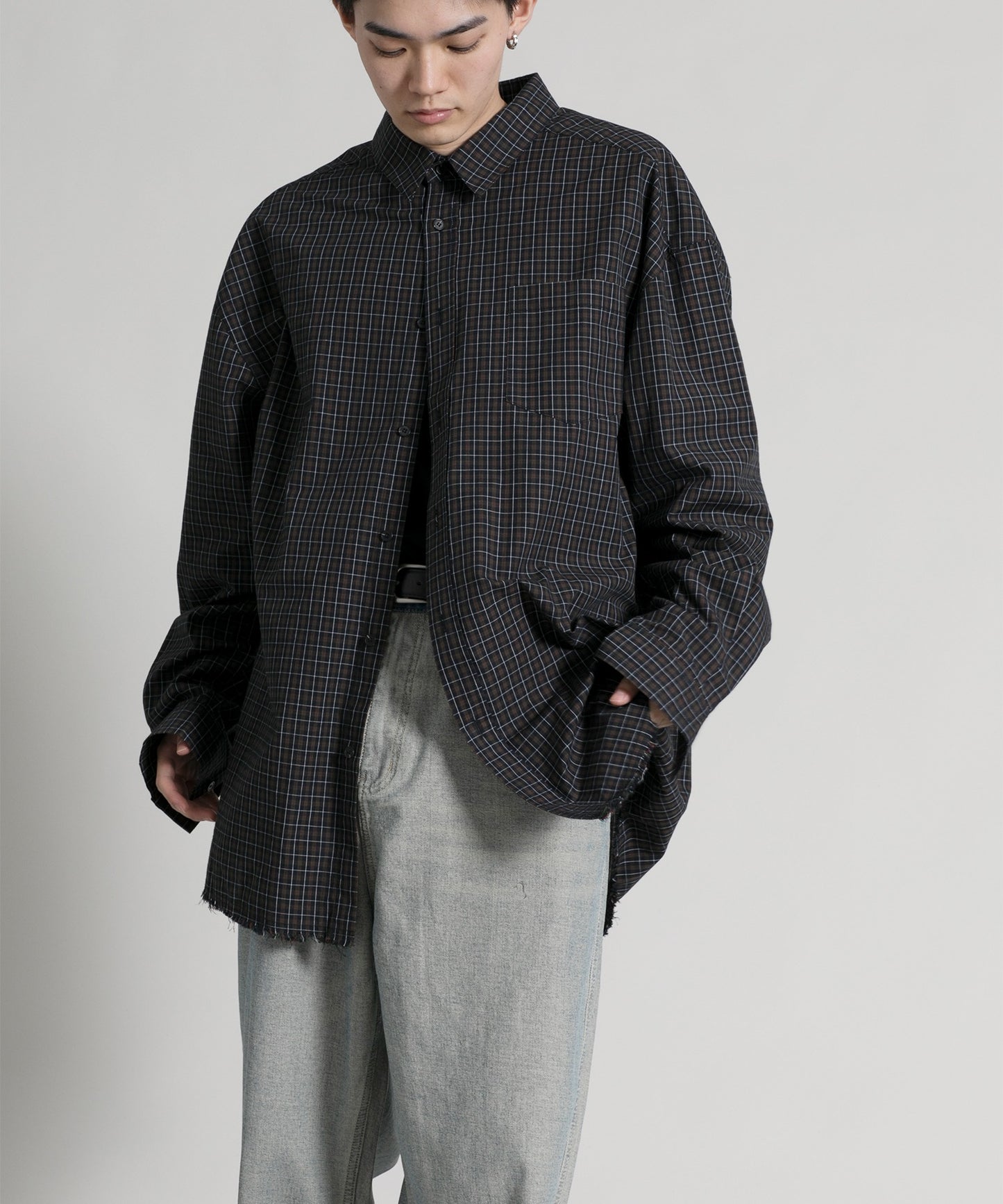 【aimoha neo】Distressed Vintage Checkered Oversized Shirt