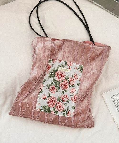 レース刺繍ポケットトートバッグ