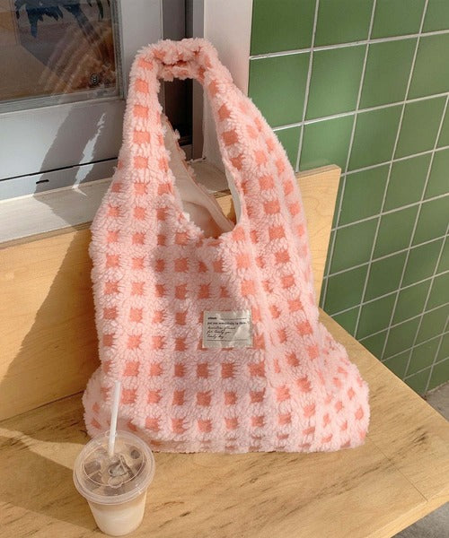モコモコトートバッグ