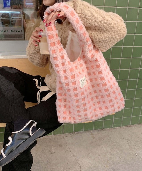 モコモコトートバッグ