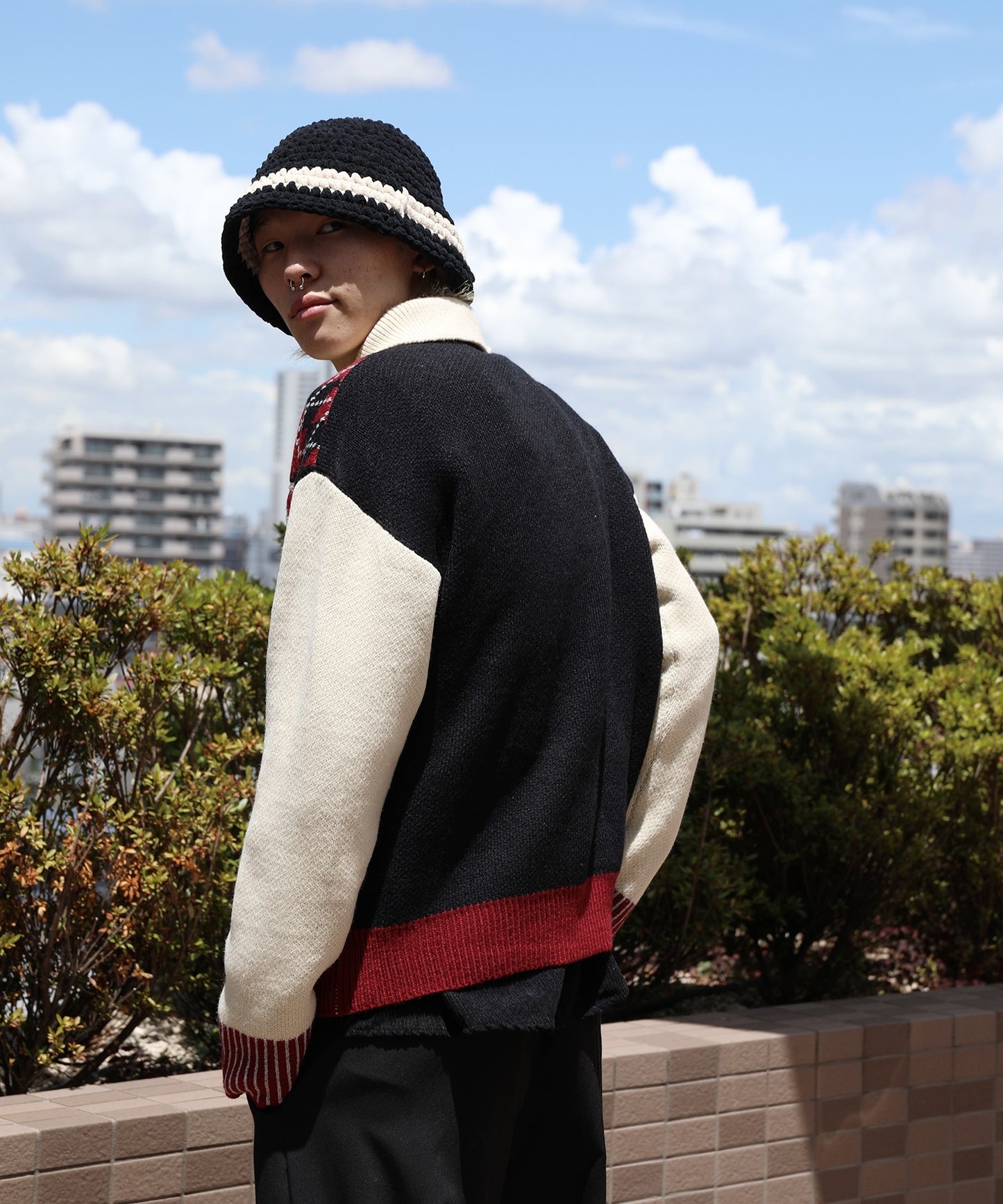 【HOOK -original- 】古着風 レトロ調うさぎ刺繍配色アーガイル柄ポロ襟ニット