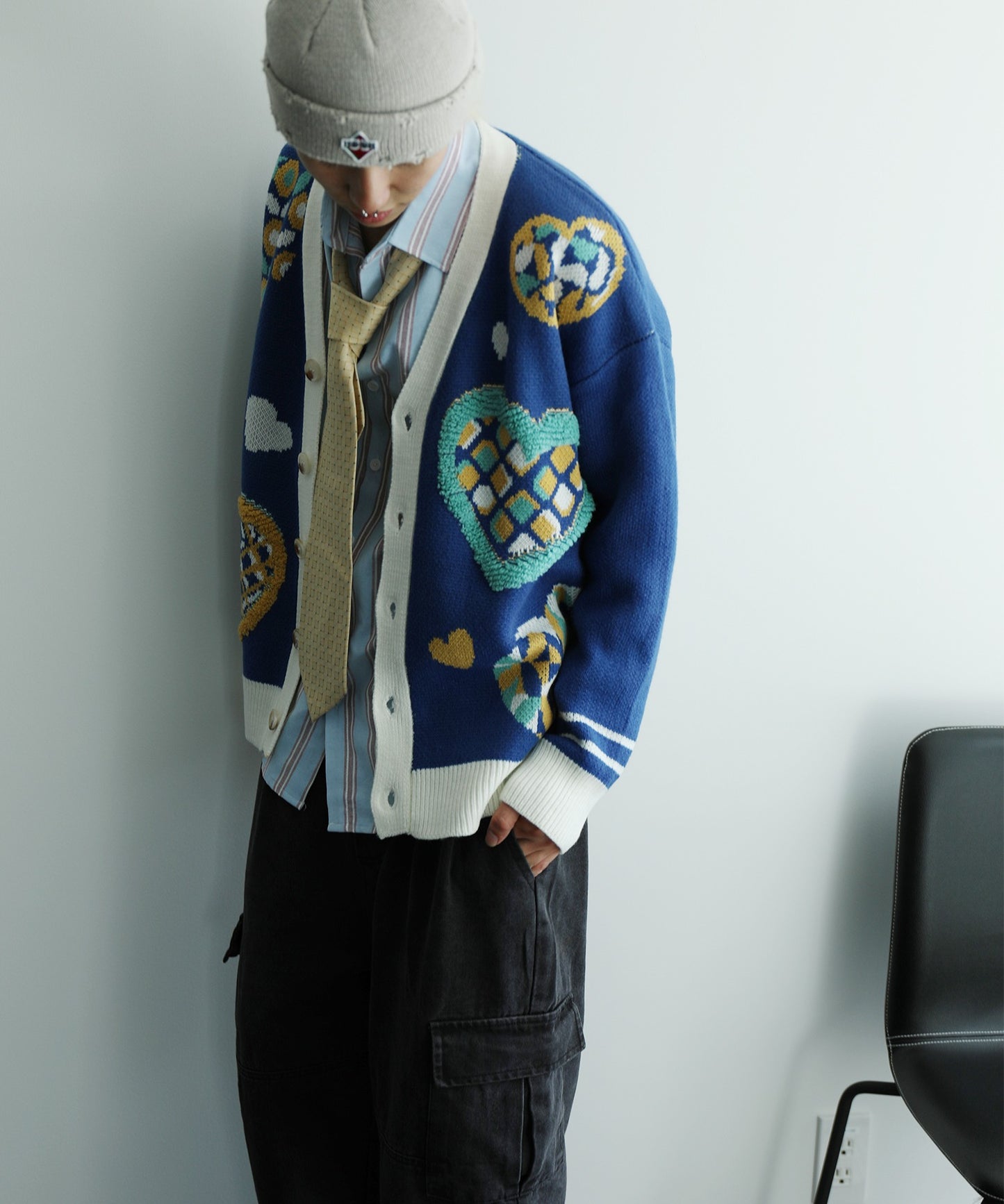【HOOK -original- 】レトロ調 サガラ刺繍ハート柄Vネックカーディガン
