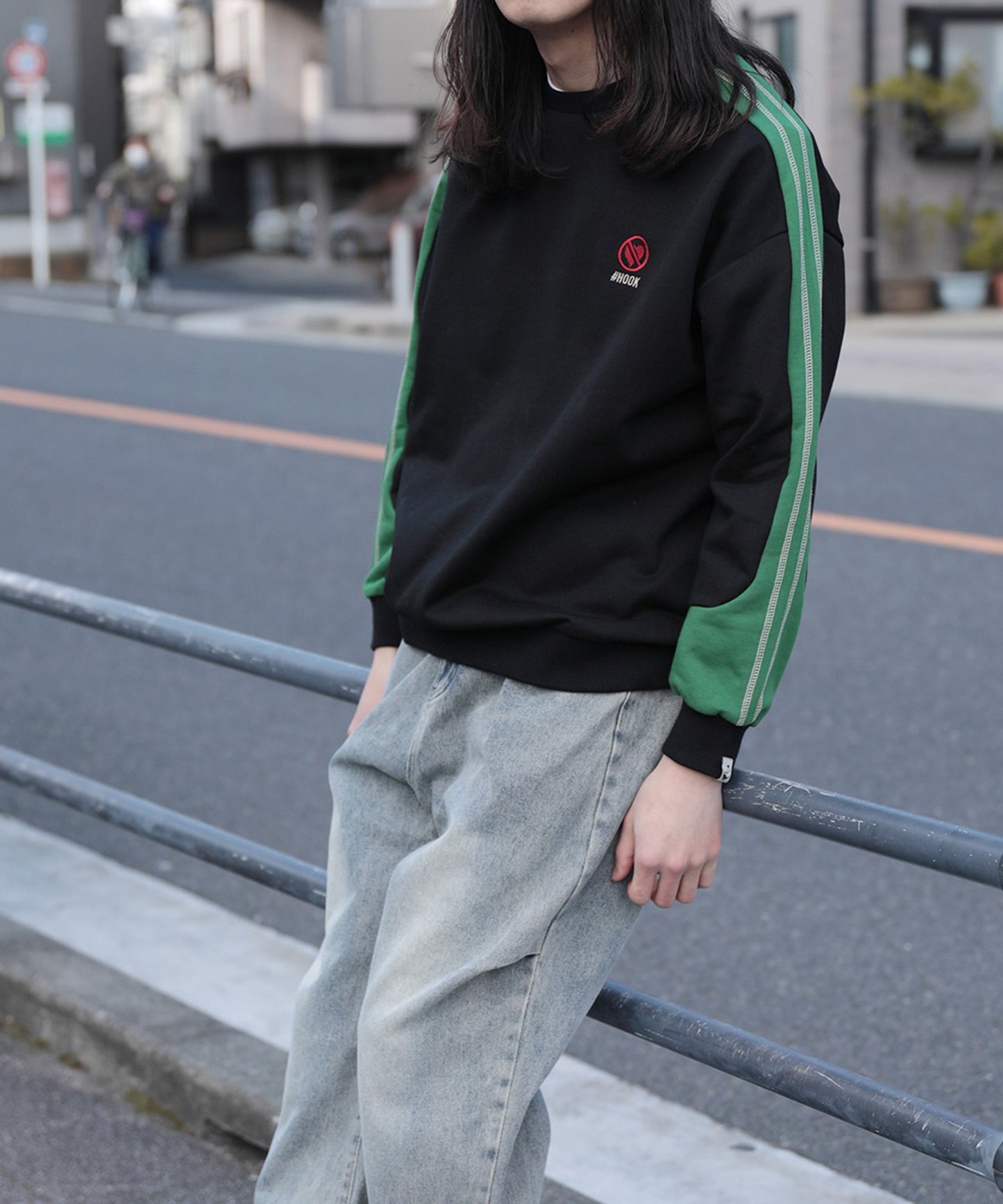 【HOOK -original-】配色ワンポイント刺繍飾りステッチサイドラインスウェット セットアップ可能