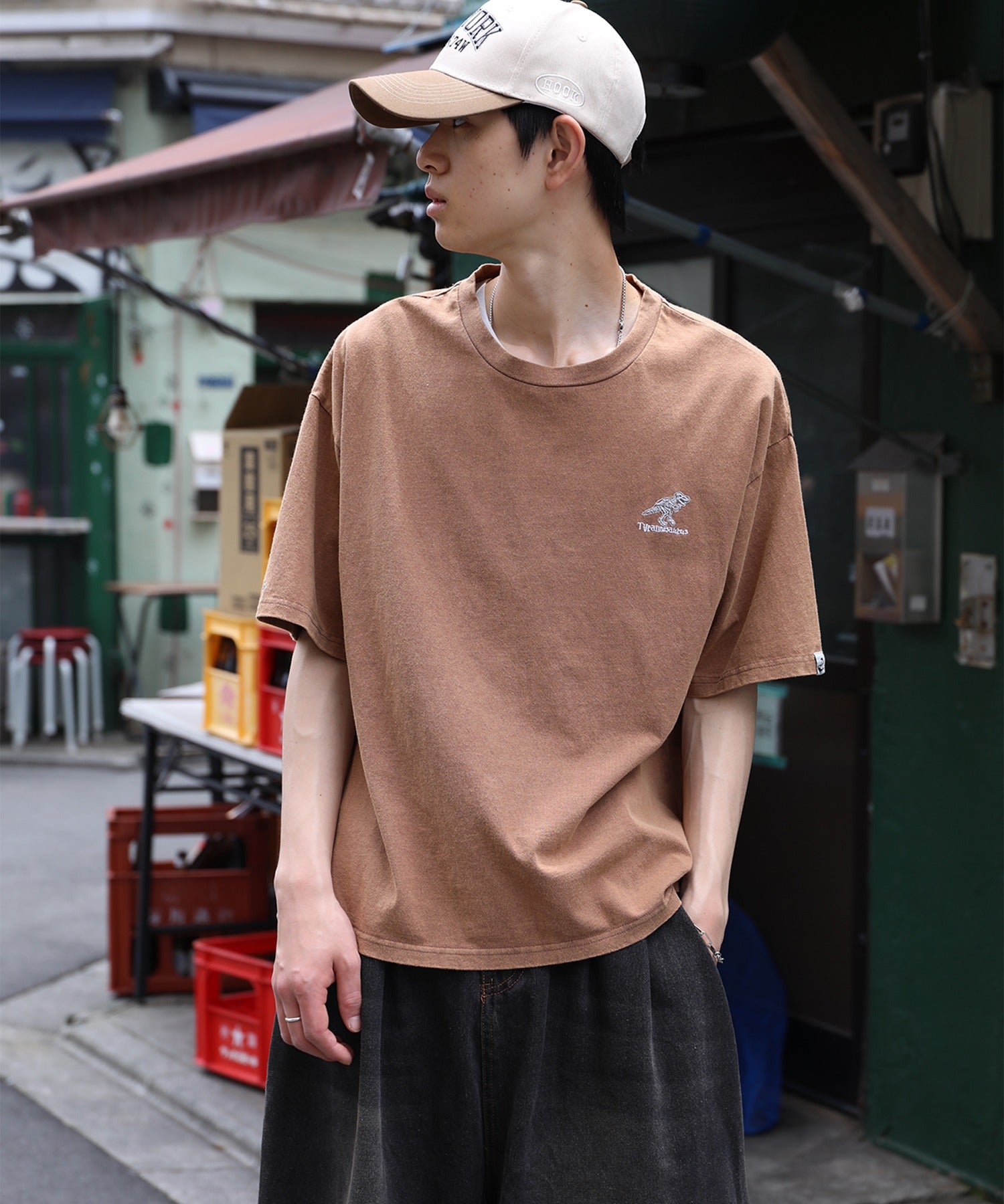 【HOOK -original- 】恐竜刺繍ウォッシュ半袖TEE