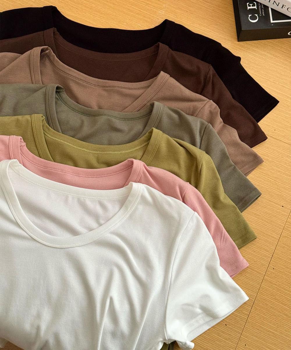 シンプルベーシックTシャツ