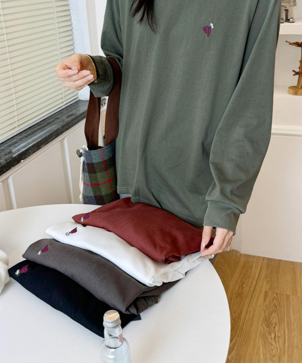 ハートポイント刺繍ロングスリーブTシャツ