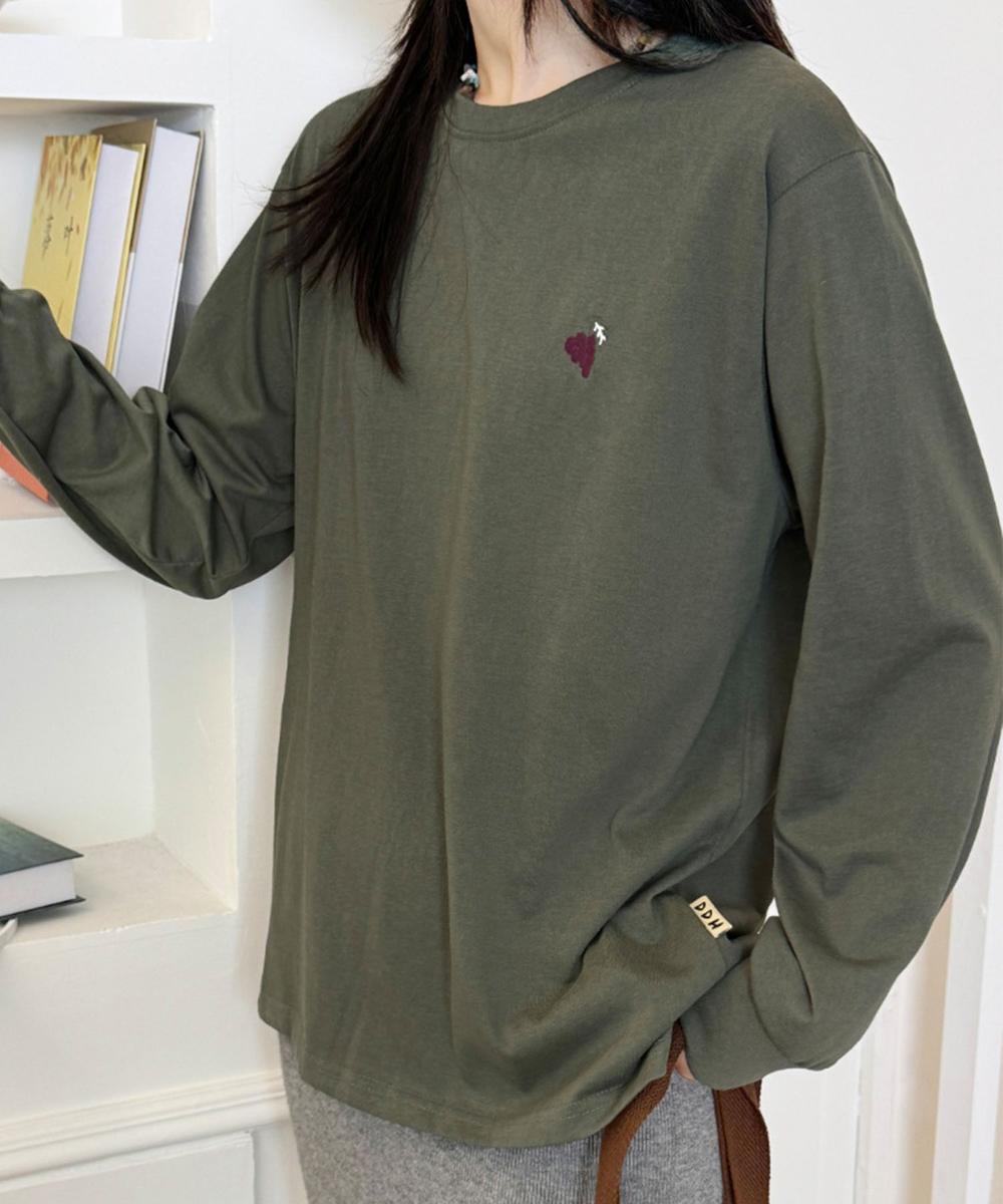 ハートポイント刺繍ロングスリーブTシャツ