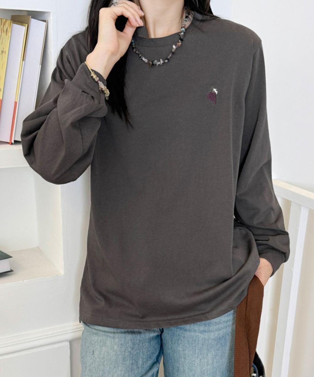 ハートポイント刺繍ロングスリーブTシャツ