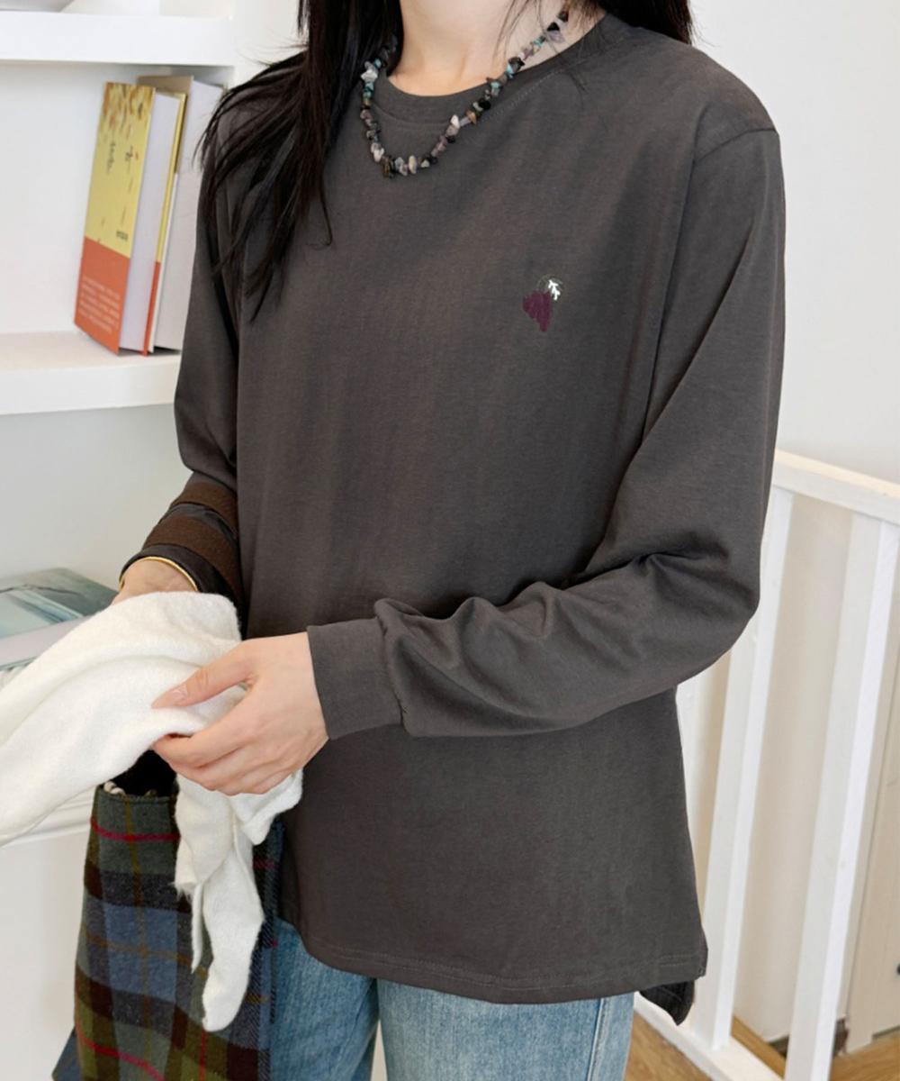 ハートポイント刺繍ロングスリーブTシャツ