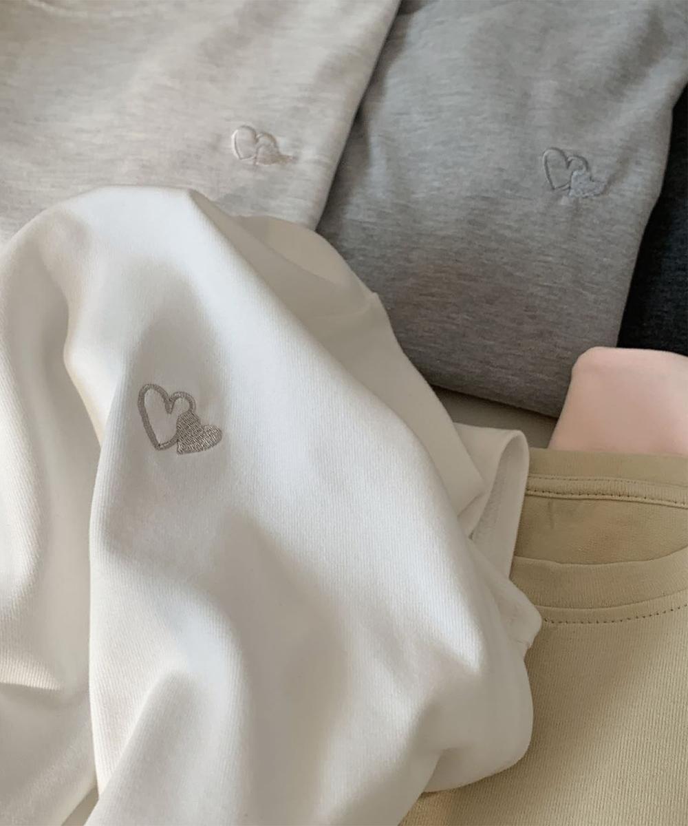 ポイントリボンロゴTシャツ