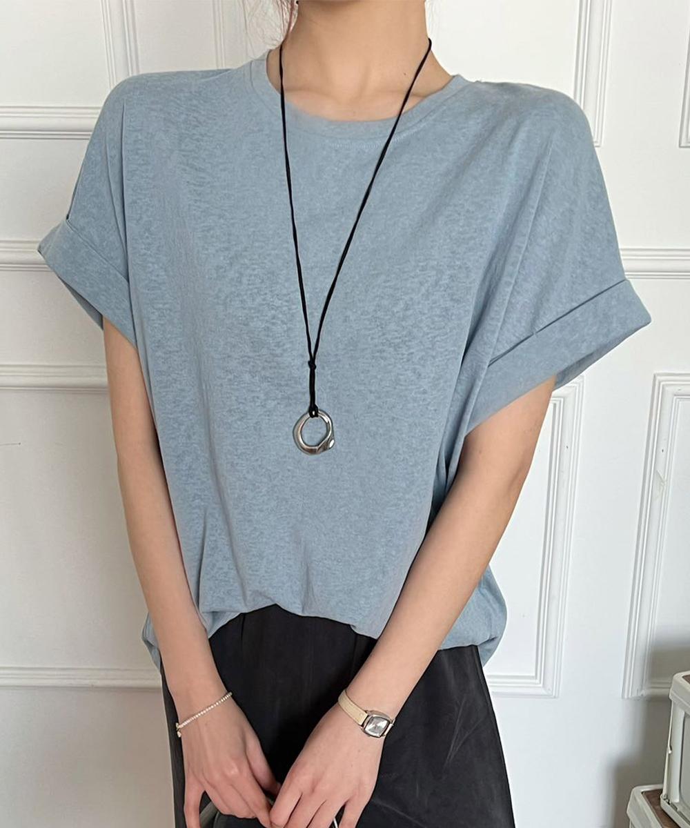 ゆったりシルエットTシャツ