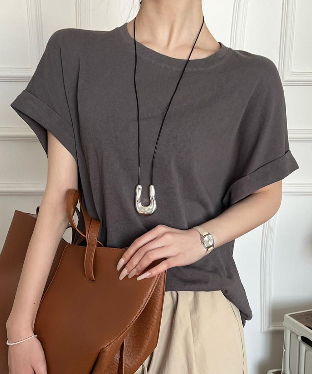 ゆったりシルエットTシャツ